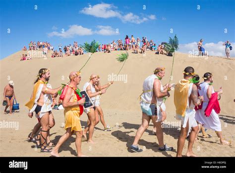 gay fkk strand|Spiaggia DAyala Gay & Naturist Beach